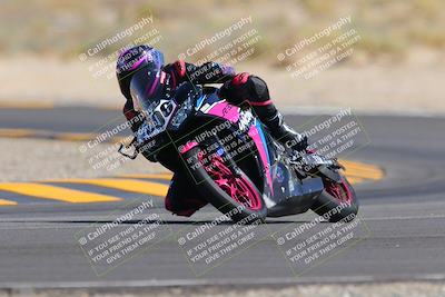 media/Oct-08-2022-SoCal Trackdays (Sat) [[1fc3beec89]]/Turn 16 (125pm)/